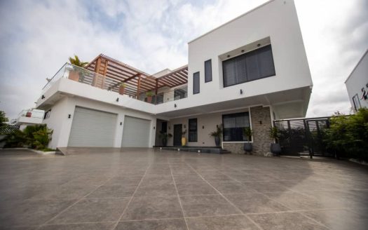 5 Bedroom Executive Houses with swimming pool at Sakumono