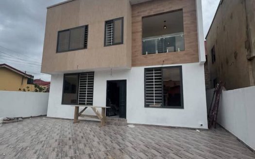 3 Bedroom House for sale Spintex, Tempo Gate