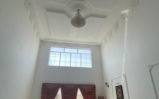 7 Bedrooms House for sall at Tema community 10