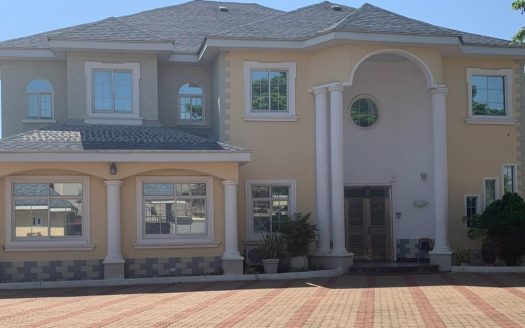 7 Bedrooms House for sall at Tema community 10