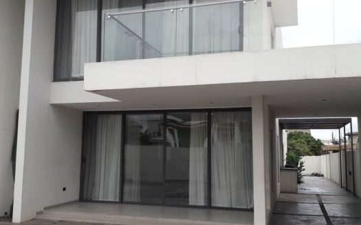 4 Bedroom house for sale at Tse addo