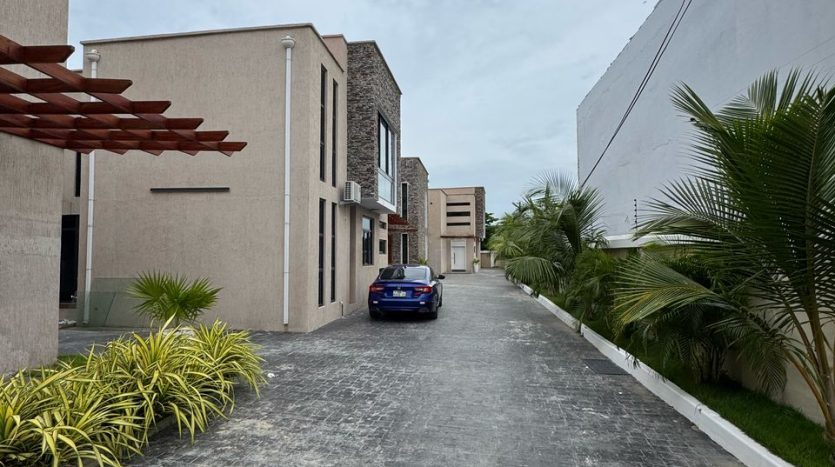 3 units of 4 Bedroom Townhouses and one unit of 2 Bedroom for sale at Labone